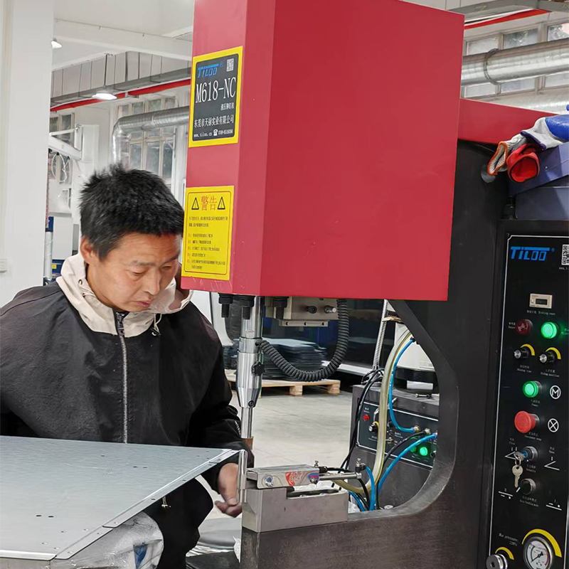 How to Overcome Cracking and Deformation Issues in High-Strength Steel Stamping7